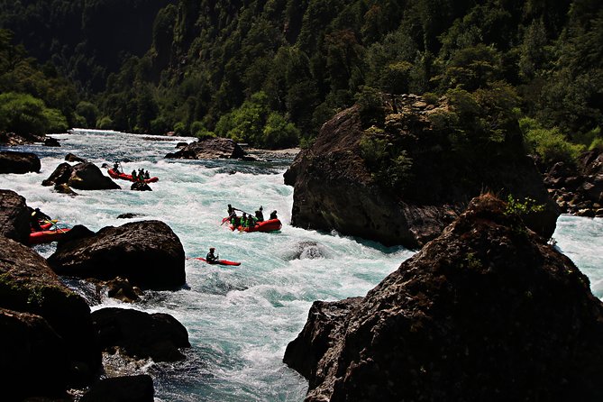 Rafting Puente a Macal - Futaleufu River - Macal brings the serious drops