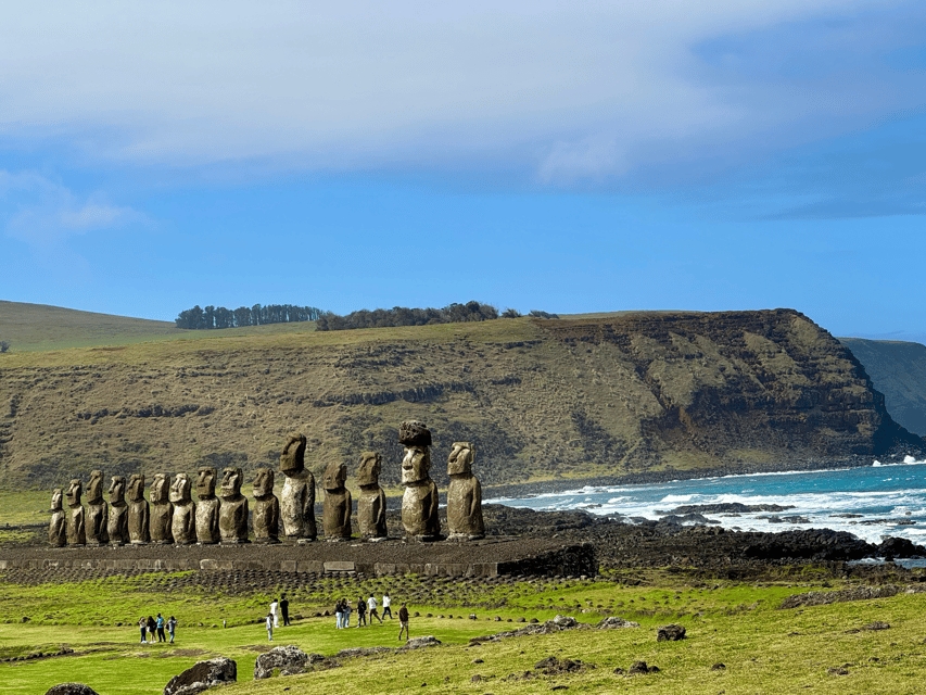 Rapa Nui Dreams: Experiencie Pack 3 Days - The ancestral curanto brings the island to the table