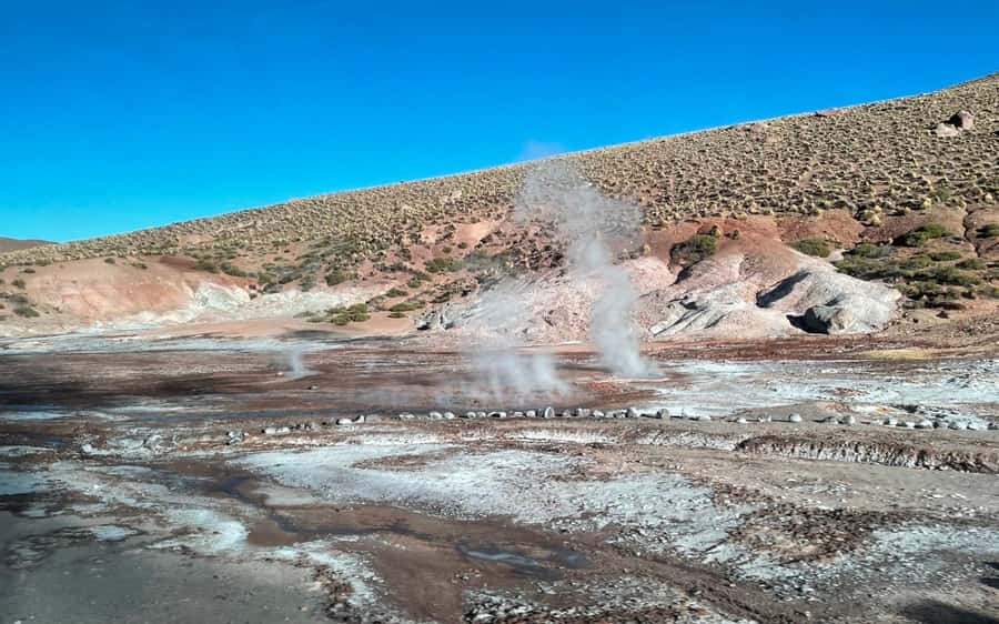 San Pedro de Atacama: El Tatio Geyser Field and Wetlands - Breakfast in the open Altiplano
