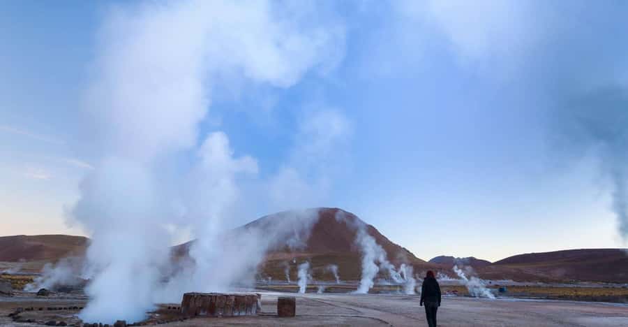 San Pedro de Atacama: El Tatio Geysers Tour - Putana Valley, wetlands, and flamingos