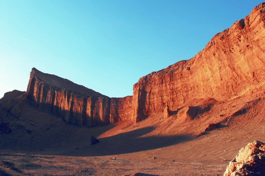 San Pedro de Atacama: Valle de la Luna Guided Tour - The short walk to Tres Marias