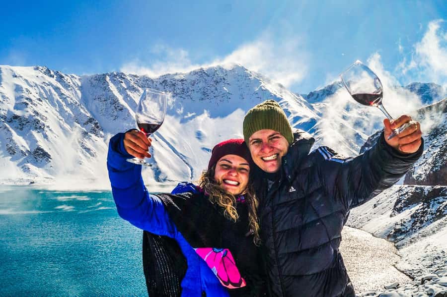 Santiago: Cajon del Maipo/Embalse del Yeso Tour with Picnic - Embalse del Yeso, the day’s main event