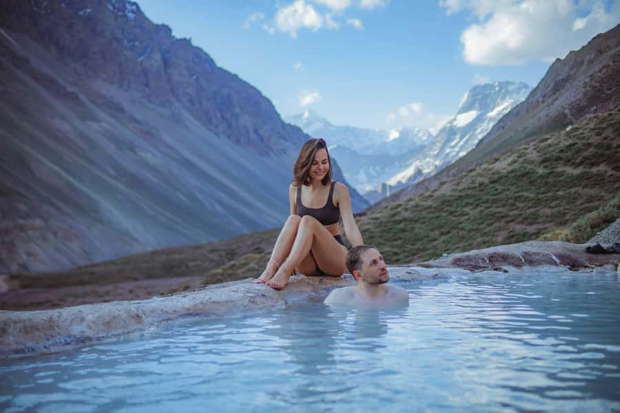 Santiago: Cajón del Maipo Hot Springs & Chilean Barbecue - San José de Maipo and the first mountain views