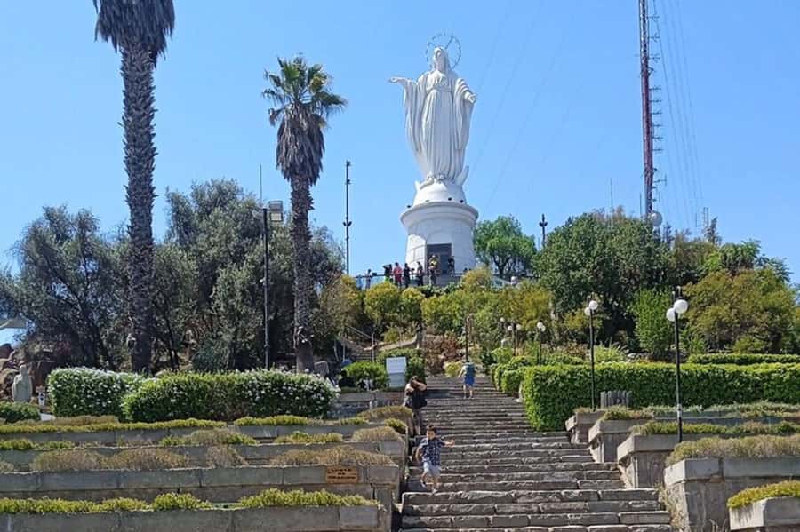 Santiago de Chile: Half-Day City Tour with Local Cuisine - How the transportation and walking balance works