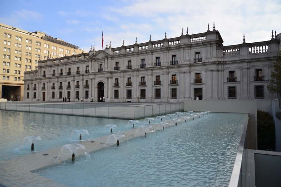 Santiago: Guided Full-Day Walking Tour with a Chilean Lunch - Cerro San Cristobal and the city from above