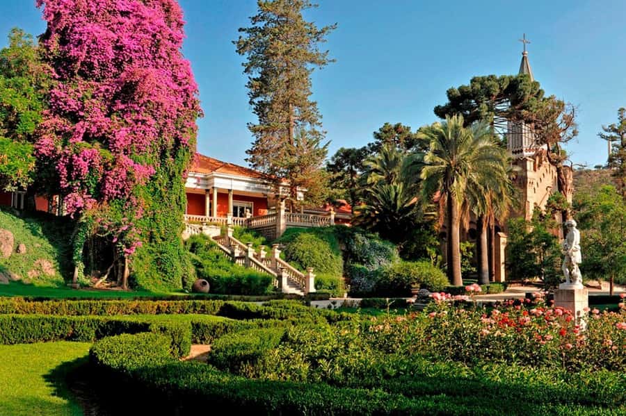 Santiago: Main Chilean Wineries Private Half-Day Tours - Undurraga: gardens, soils, and grape varieties
