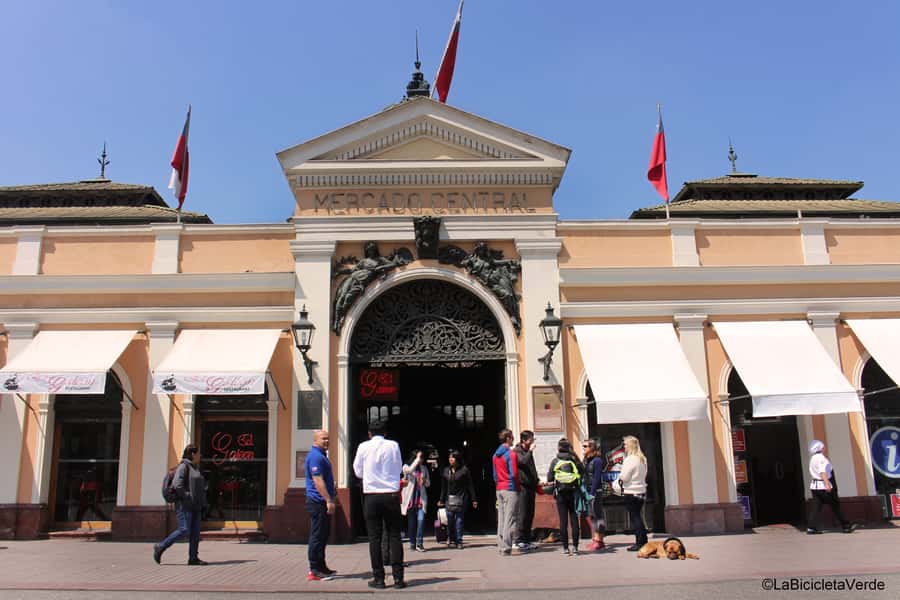 Santiago: Markets Bike Tour - La Chascona and Pablo Neruda’s Santiago home