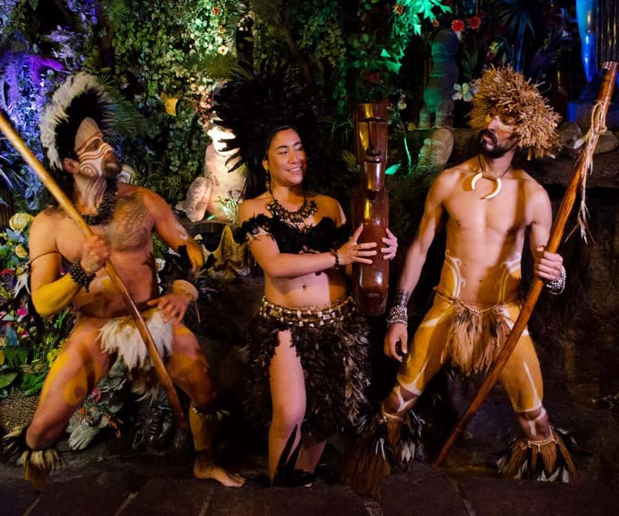 Santiago: Private Dinner & Chilean Folk Show with Transfers - Key points to know before booking