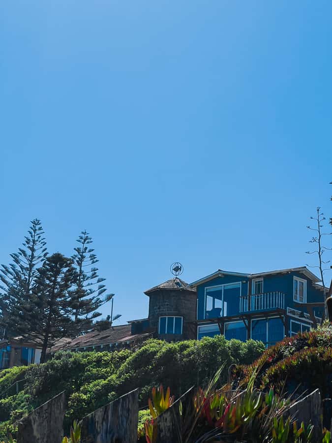 Santiago: Tour to Isla Negra, Algarrobo and Undurraga Wines - Algarrobo and the enormous pool at San Alfonso del Mar