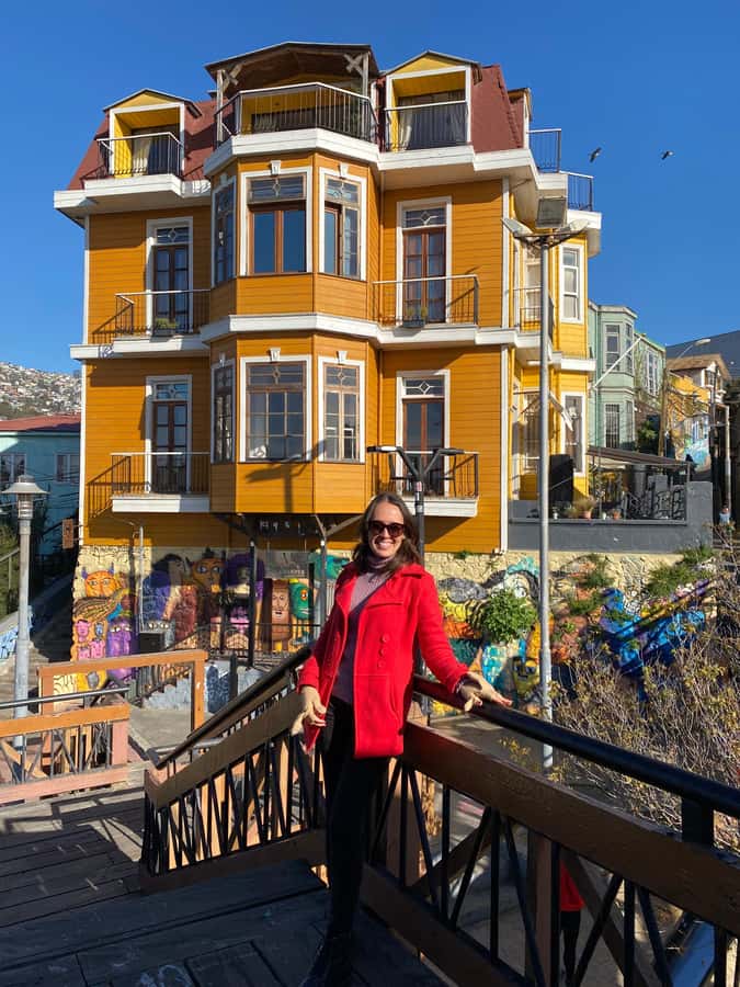 Santiago: Vina Del Mar, Valparaiso, Casablanca & Reñaca Tour - Who should book this coastal day trip?