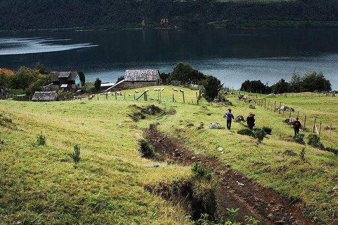 Sea Kayaking the first fjord of Patagonia - Getting ready with KoKayaK