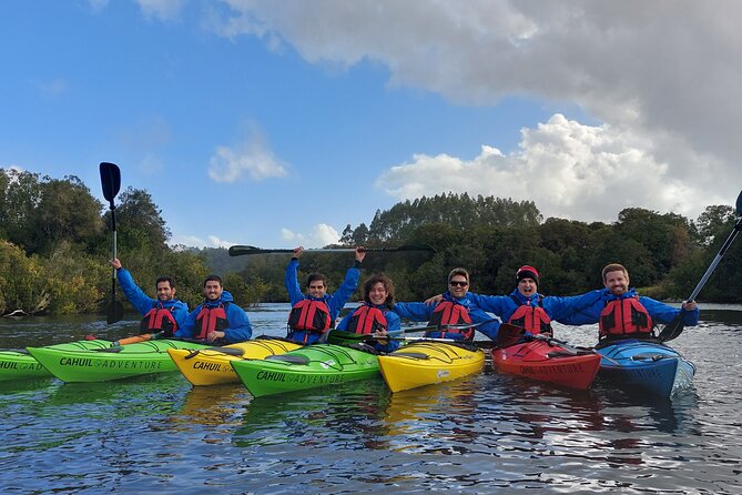 Tour Guiado en Kayak por Rio Maullin / Medío dia en Pto. Varas - Starting beside Lake Llanquihue in Llanquihue