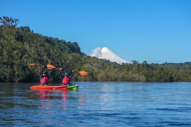 Tour Guiado en Kayak por Rio Maullin / Medío dia en Pto. Varas - The mid-route break, swimming, and riverbank rest