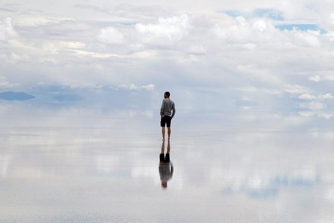 Uyuni Salt Flats 4-days tour from Atacama> private room available - Day three: sunrise at the Salar de Uyuni