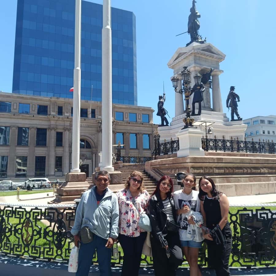 Valparaíso: city tour and ticket to the house of Pablo Neruda - Starting at Plaza Sotomayor