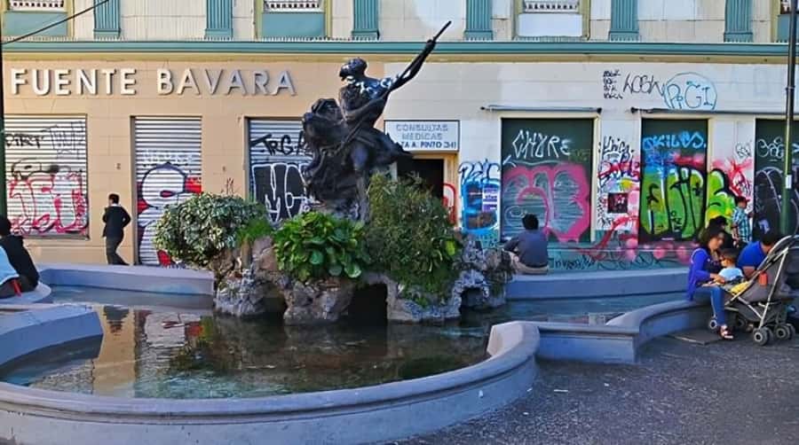 Valparaiso : Must-See Sites Walking Tour With A Guide - Key points to know before booking