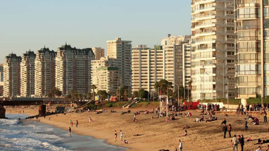 Valparaíso: Private Full Day Sightseeing Tour - Lunch with the sea in view