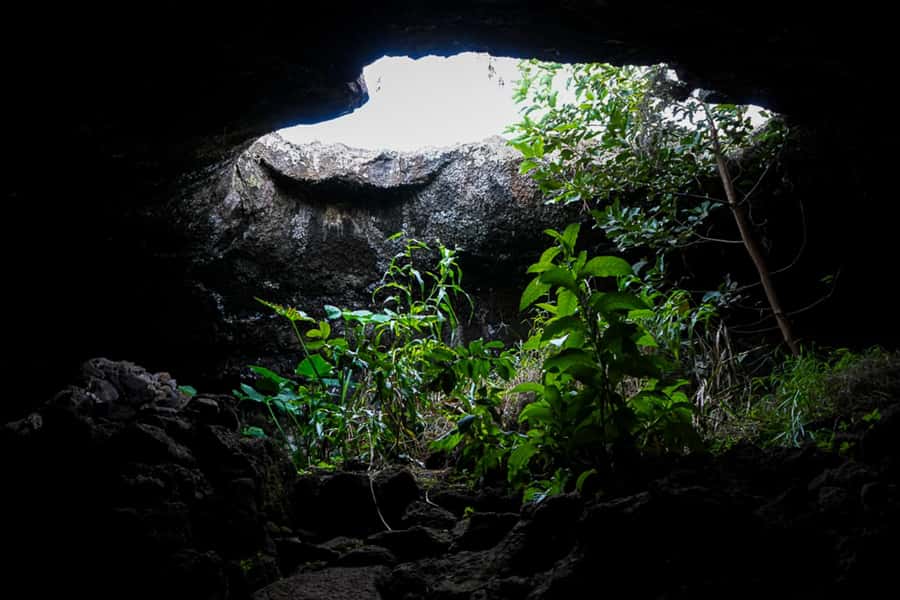 Volcanic Refuges: Excursion to Underground Civilization - Prepare for a dark, physical cave visit