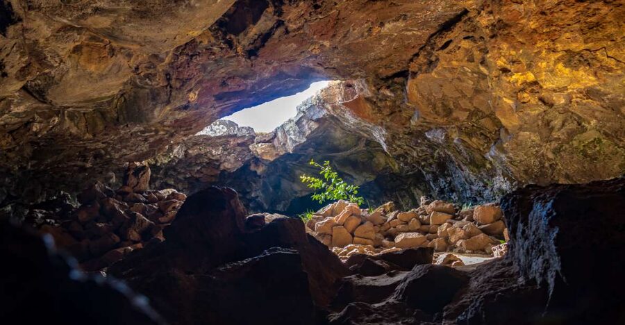 Volcanic Refuges: Excursion to Underground Civilization - Who will enjoy this Rapa Nui outing most?